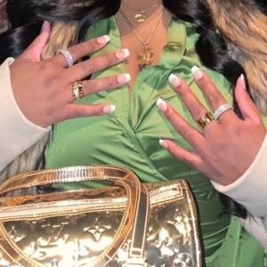 Meet your Posher, Monet